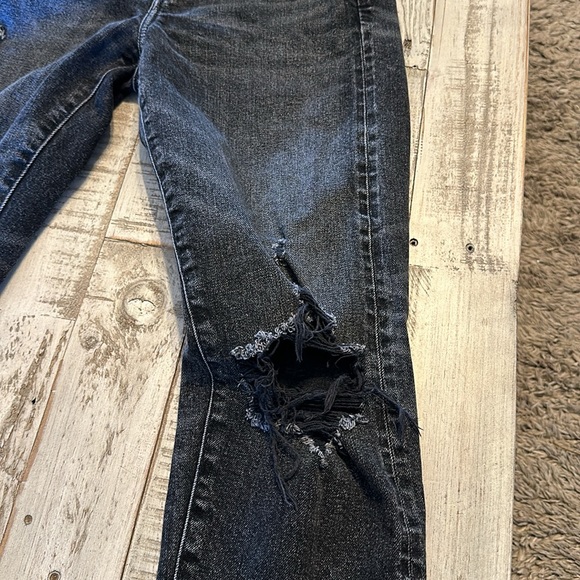 Black AE77 mom jeans - Picture 2 of 6